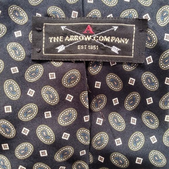 ✨HP✨ The Arrow Company Paisley Geometric Silk Tie - Picture 3 of 4